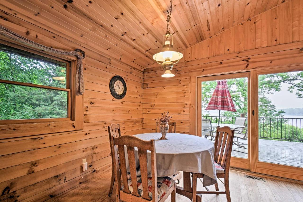 Cozy Amish Country Cabin On Shipshewana Lake! Exterior foto