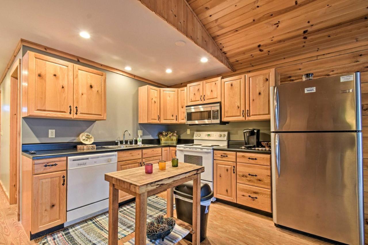 Cozy Amish Country Cabin On Shipshewana Lake! Exterior foto